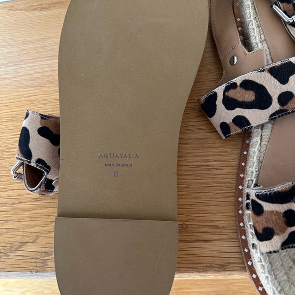 Aquatalia size 9 leopard espadrille sandals - Picture 3 of 4